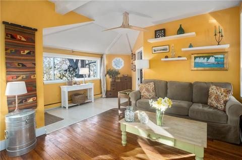 44 Staples Ave, Warwick, RI 02886 photo 11