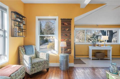 44 Staples Ave, Warwick, RI 02886 photo 12