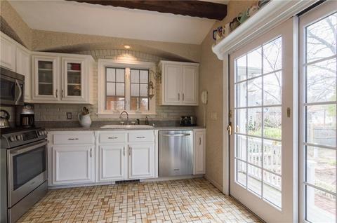 5 Eldridge Ave, Warwick, RI 02886 photo 7