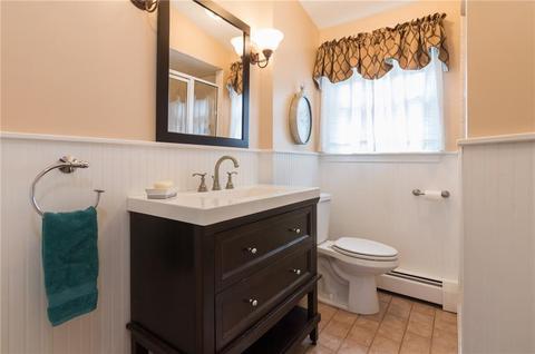5 Eldridge Ave, Warwick, RI 02886 photo 12