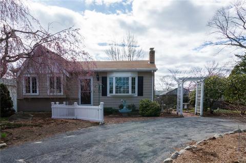 5 Eldridge Ave, Warwick, RI 02886 photo 2