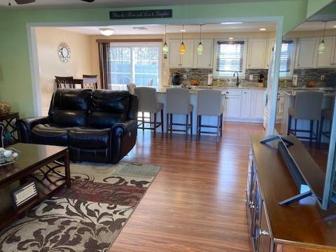 52 Star St, Warwick, RI 02888 photo 3