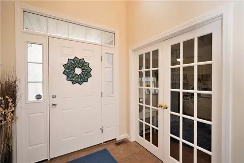 291 Louise St, Woonsocket, RI 02895 photo 4