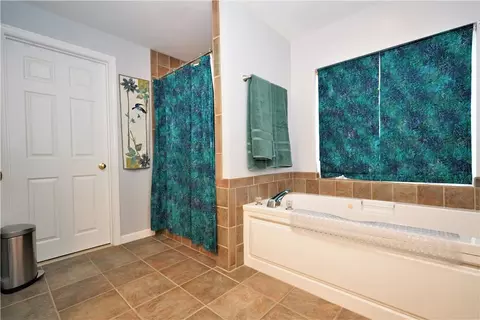 291 Louise St, Woonsocket, RI 02895 photo 35
