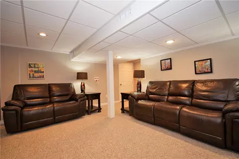 291 Louise St, Woonsocket, RI 02895 photo 39