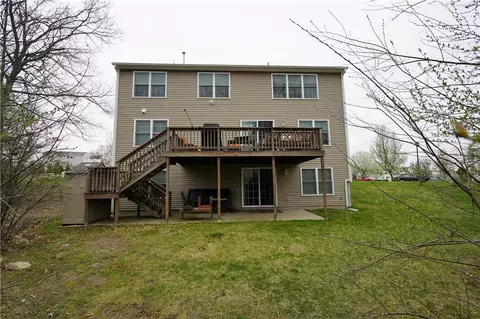291 Louise St, Woonsocket, RI 02895 photo 2