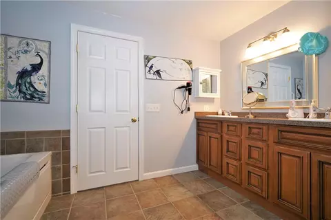 291 Louise St, Woonsocket, RI 02895 photo 36