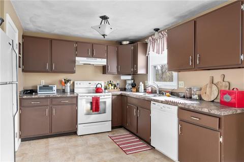 11 Star Ave, Woonsocket, RI 02895 photo 7