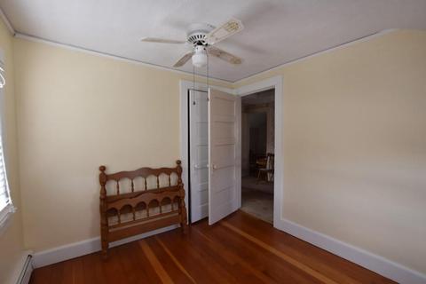 26 Cherry Hill Ave, Woonsocket, RI 02895 photo 9