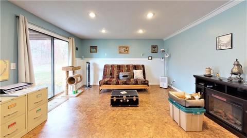 407 Brookhaven Ln, Woonsocket, RI 02895 photo 30