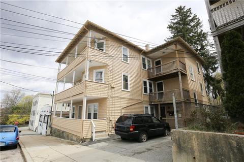 583 Willow St, Woonsocket, RI 02895 photo 1