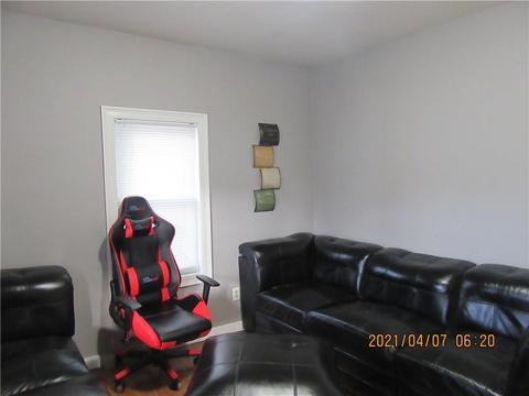 48 Parker St, Woonsocket, RI 02895 photo 9