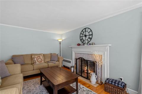 150 Lancaster Ave, Warwick, RI 02886 photo 4