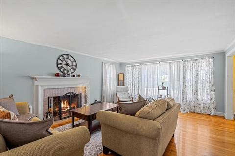 150 Lancaster Ave, Warwick, RI 02886 photo 5