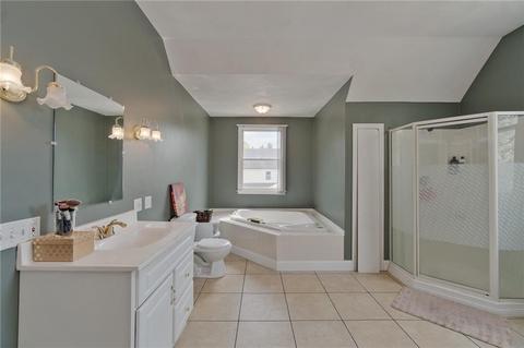 180 Bailey St, Woonsocket, RI 02895 photo 7