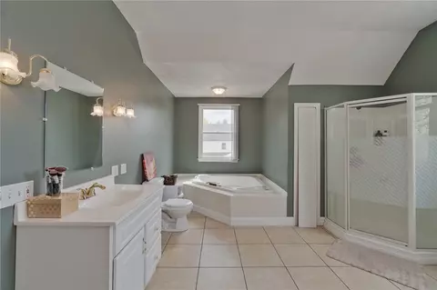 180 Bailey St, Woonsocket, RI 02895 photo 7