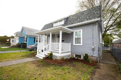 179 Pullen Ave, Pawtucket, RI 02861 photo 2