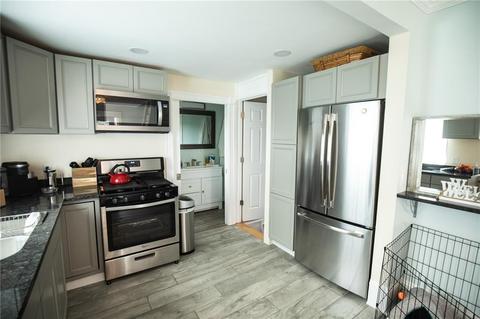 179 Pullen Ave, Pawtucket, RI 02861 photo 5