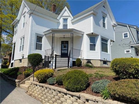 75 Vine St, Woonsocket, RI 02895 photo 1