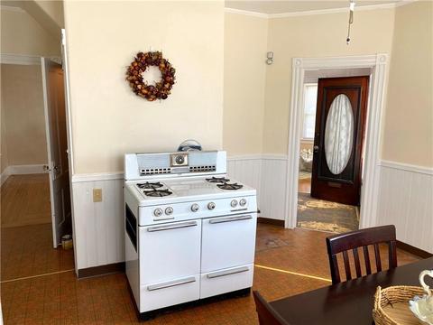 75 Vine St, Woonsocket, RI 02895 photo 15