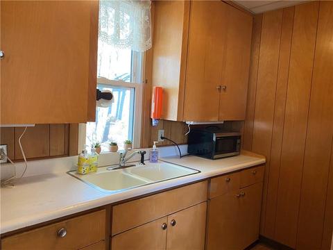 75 Vine St, Woonsocket, RI 02895 photo 12