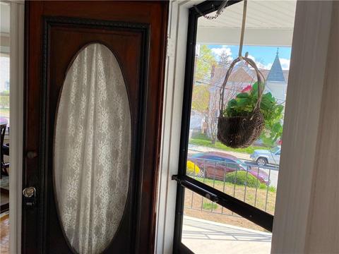 75 Vine St, Woonsocket, RI 02895 photo 4
