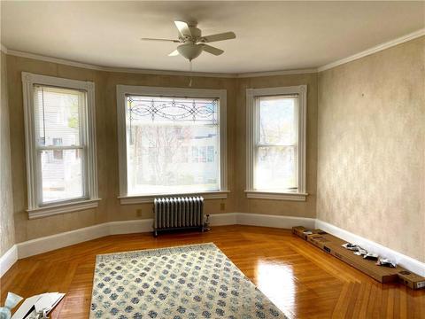 75 Vine St, Woonsocket, RI 02895 photo 9