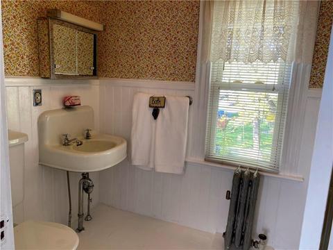 75 Vine St, Woonsocket, RI 02895 photo 17