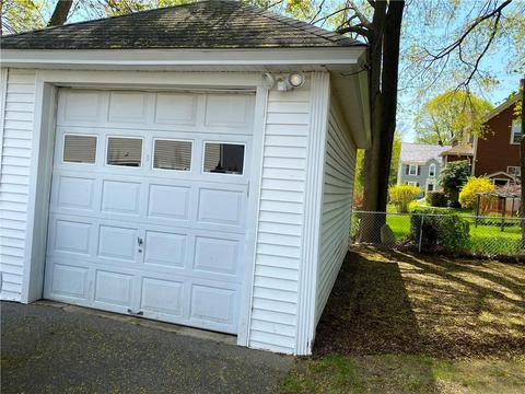 75 Vine St, Woonsocket, RI 02895 photo 25