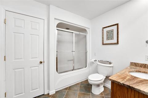 2 River View St, Warren, RI 02885 photo 9