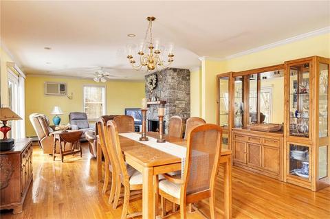2 River View St, Warren, RI 02885 photo 5
