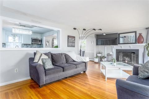 113 Cushing Rd, Warwick, RI 02888 photo 4