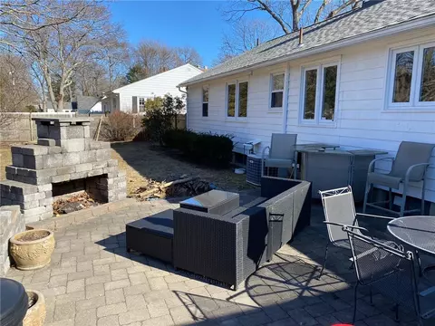 23 Pocono Dr, Warwick, RI 02888 photo 3