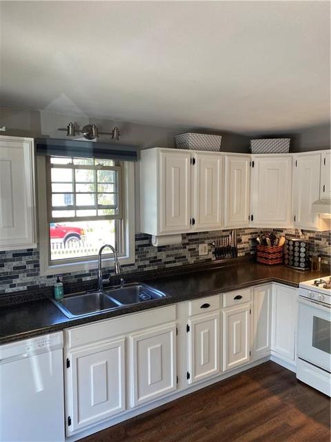 67 State St, Warwick, RI 02889 photo 4