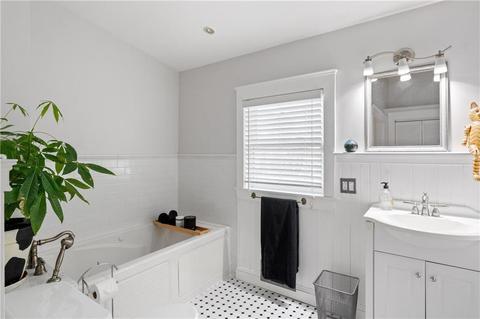 56 Lippitt Ave, Warwick, RI 02889 photo 13