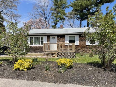 19 Grant Dr, Coventry, RI 02816 photo 1