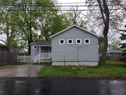 48 Fuller St, Warwick, RI 02889 photo 2