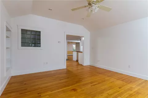 104 Willow Ave, Little Compton, RI 02837 photo 4