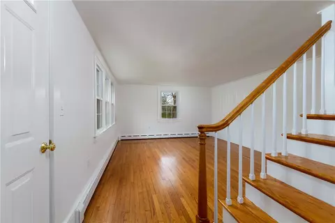104 Willow Ave, Little Compton, RI 02837 photo 3
