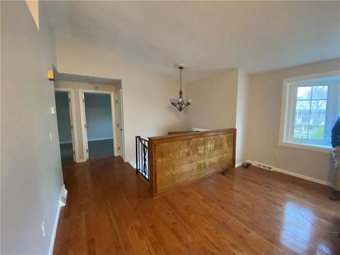 9 Sefton Ave, Warwick, RI 02889 photo 4