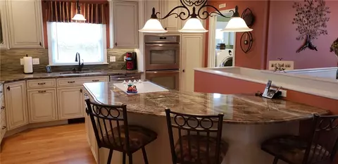 1005 Park Ave, Woonsocket, RI 02895 photo 4