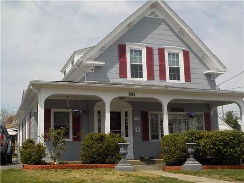 1005 Park Ave, Woonsocket, RI 02895 photo 2