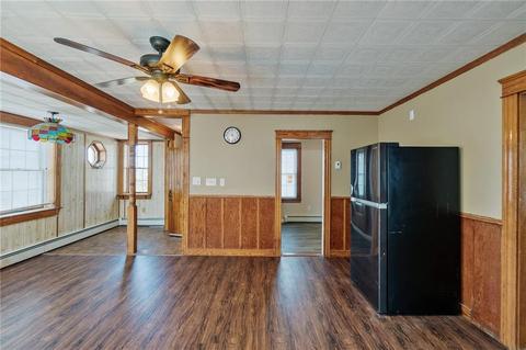 76 Thomas St, Woonsocket, RI 02895 photo 4