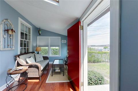 43 Everett Ave, Bristol, RI 02809 photo 7