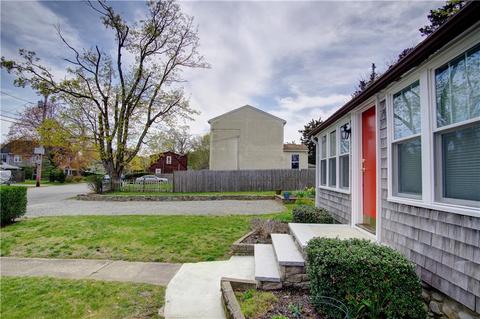 43 Everett Ave, Bristol, RI 02809 photo 2