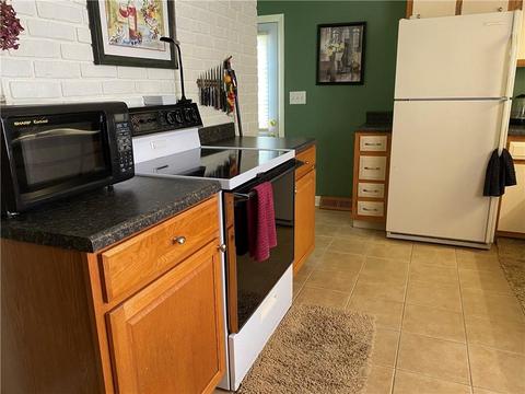 443 Walnut Hill Rd, Woonsocket, RI 02895 photo 5