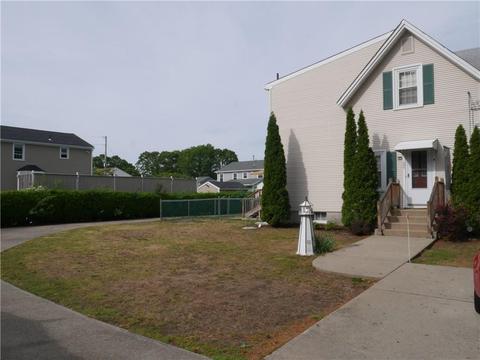 560 Sandy Ln, Warwick, RI 02889 photo 7
