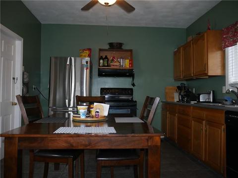 560 Sandy Ln, Warwick, RI 02889 photo 9