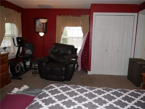 560 Sandy Ln, Warwick, RI 02889 photo 15