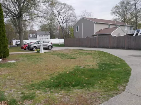 560 Sandy Ln, Warwick, RI 02889 photo 30